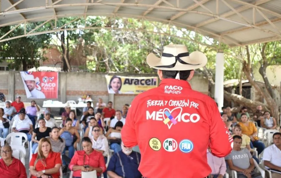 Desde Coahuayana, Paco Huacus Refuerza Compromiso Por La Seguridad Y El Desarrollo Social Y Económico 19 01 Paco Huacus En La Costa - El Día De Michoacán