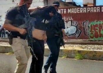 Asegura FGE sustancias ilícitas y detiene a dos personas tras ejecutar cateos en Morelia