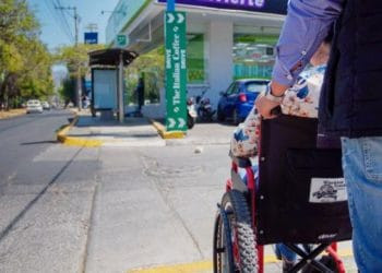 Asegura FGE sustancias ilícitas y detiene a dos personas tras ejecutar cateos en Morelia