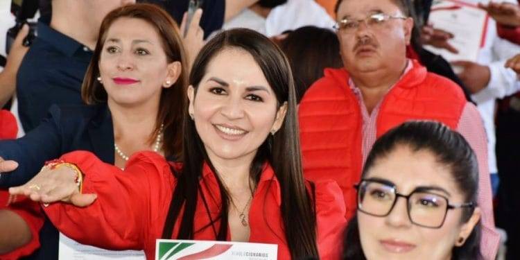 Aseguran camionetas robadas y equipo táctico, tras balacera en La Piedad