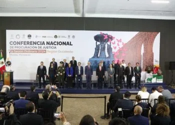 Ataque Armado A Camioneta En La Autopista Siglo Xxi