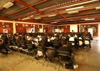 En Pátzcuaro, imparte Fiscalía General taller sobre manejo de emociones a estudiantes de secundaria