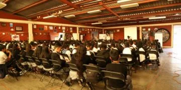En Pátzcuaro, Imparte Fiscalía General Taller Sobre Manejo De Emociones A Estudiantes De Secundaria