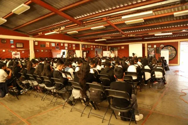 En Pátzcuaro, Imparte Fiscalía General Taller Sobre Manejo De Emociones A Estudiantes De Secundaria