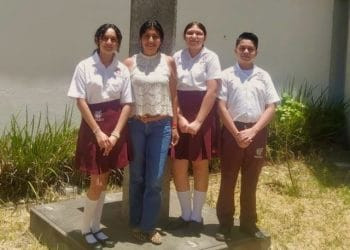 Estudiantes ganan segundo lugar en concurso de fisica - El día de Michoacán