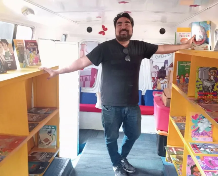 El Poeman-Móvil Promueve La Lectura En Niños De Tierra Caliente, Sembrando Semilla De Paz Y Esperanza 19 El Poeman-Móvil Promueve La Lectura En Niños De Tierra Caliente, Sembrando Semilla De Paz Y Esperanza