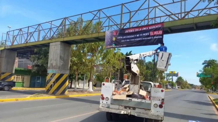 En Apatzingán, Colocan Mantas Alusivas A La Educación Vial A Fin De Evitar Accidentes 22 En Cateo, Asegura Fge Nueve Motocicletas, En Su Mayoría Con Alteraciones En Sus Medios De Identificación