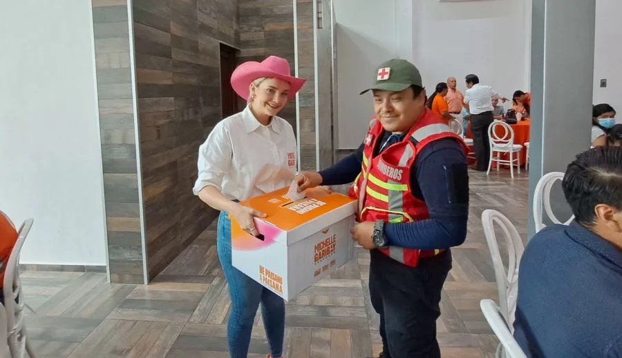 Se Reúne Michelle Garibay Y Carlos Herrera Con Empresarios Y Productores Agrícolas De Apatzingán 20 Se Reúne Michelle Garibay Y Carlos Herrera Con Empresarios Y Productores Agrícolas De Apatzingán