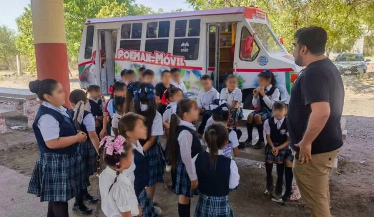 El Poeman-Móvil Promueve La Lectura En Niños De Tierra Caliente, Sembrando Semilla De Paz Y Esperanza 20 Usar Casco Al Viajar En Moto, Un Factor De Vida O Muerte: Ssm