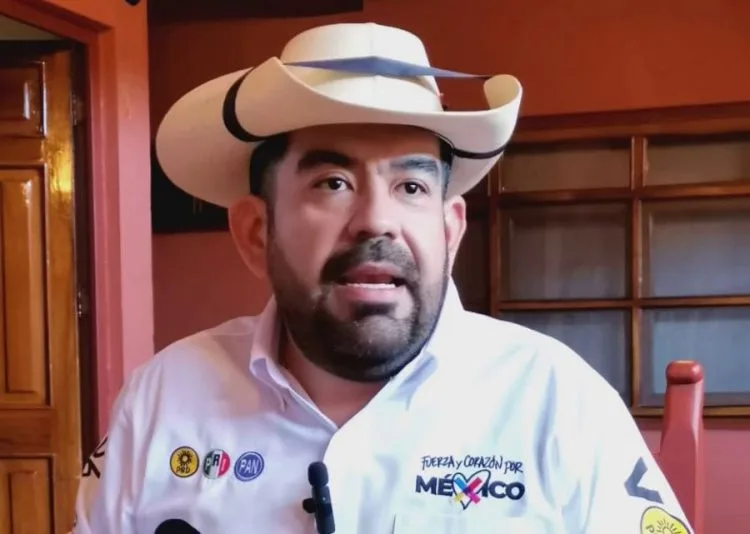 Justicia Para Los Afectados De La Inseguridad, Pide Paco Huacus 21 Con Arma En Mano, Le Quitaron 600 Mil Pesos Al Salir Del Banco En Morelia