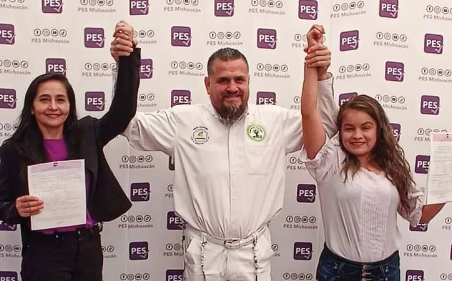 Ma. Isabel Moreno Medina Candidata A Diputada Por El Distrito 23 En Apatzingán Del Pes 19 Registro Pes Apatzingan Paracuaro