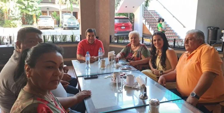 Detienen Camioneta Cargada Con Madera Presuntamente Ilegal