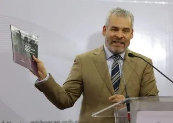 Tiran Cadáver Maniatado Y Embolsado  En La Tamarindera De Apatzingán