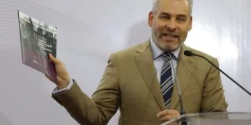 Tiran Cadáver Maniatado Y Embolsado  En La Tamarindera De Apatzingán