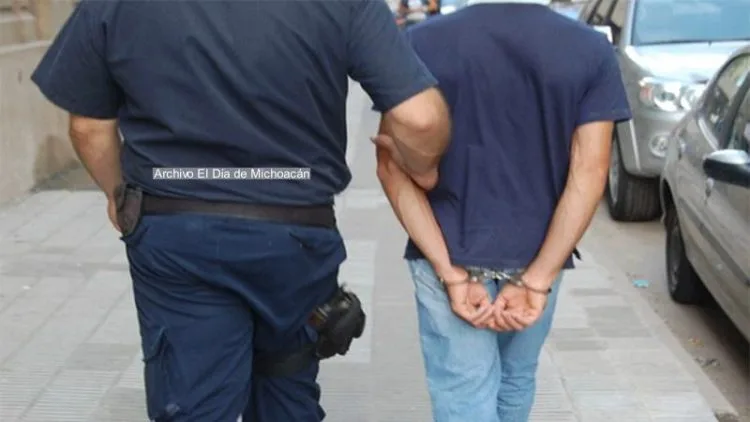 Detiene Fge A Jesús “N”, Presunto Responsable De Atacar Sexualmente A Su Hija Y Amenazar A Su Esposa, En Apatzingán 21 Detenido Abuelo Por Violar A Sus Nietas Menores De Edad Cuando Estaban En Apatzingán O En Morelia