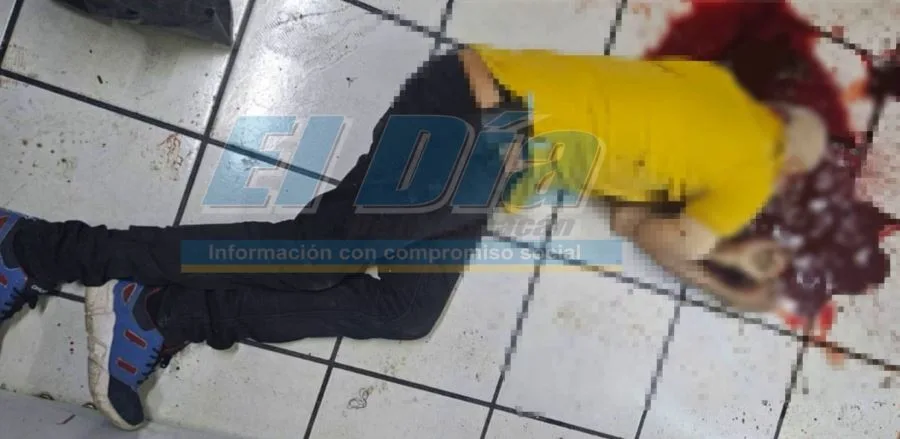 Sicarios Ejecutan A “El Marro” Dentro De Un Depósito De Venta De Cerveza, En La Lázaro Cárdenas De Apatzingán 19 Sicarios Ejecutan A “El Marro” Dentro De Un Depósito De Venta De Cerveza, En La Lázaro Cárdenas De Apatzingán