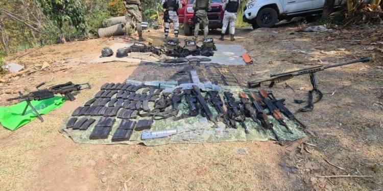 En Uruapan, Desactiva Sedena y GN campamento y aseguran arsenal 1 Sentencian de 18 años de prisión a responsable del homicidio del director de la Policía de Investigación de Uruapan