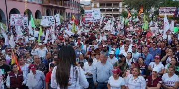Fanni Atras - El Día De Michoacán