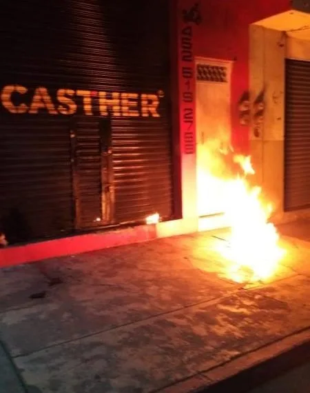 Intentado Contra Elcomercio - El Día De Michoacán