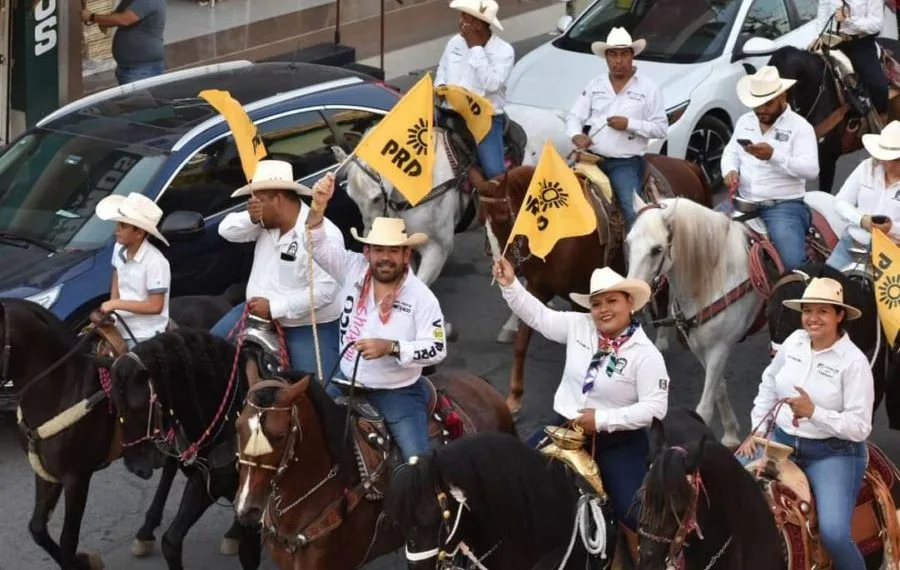 Unidad Y Proyecto, Garantizarán El Triunfo De La Coalición En El Distrito Apatzingán: Paco Huacus