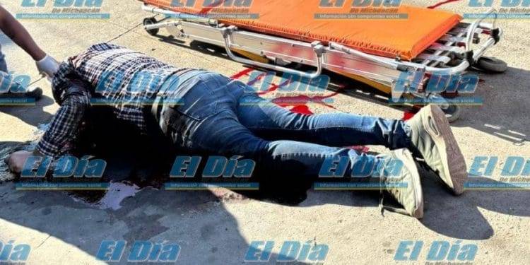 Asesinan a un repartidor en Motocicleta por fuera de la tienda OXXO de la Glorieta a Chandio 1 Sentencian de 18 años de prisión a responsable del homicidio del director de la Policía de Investigación de Uruapan