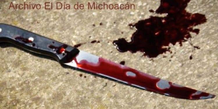En Apatzingán, asesina a su expareja de varias puñaladas en el Alcalde 1 En Apatzingán, Se incendia abarrotera Morelia