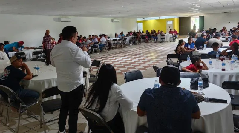 Renuncian Dirigentes Del Prd De Apatzingán Y Parácuaro; También Regidora Y Varios Militantes De Importancia