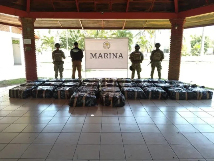 Marina Ha Asegurado 5,633 Kilogramos De Cocaína En La Costa De Michoacán En Los Últimos 30 Días 22 Localizan 5 Cadáveres Y Dos Vehículos Calcinadas En Cerro De Zinapécuaro