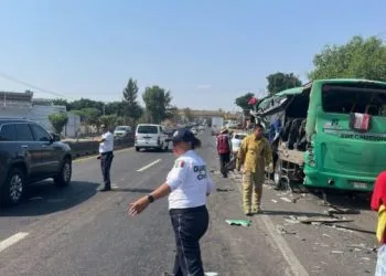 Tiran Cadáver Maniatado Y Embolsado  En La Tamarindera De Apatzingán