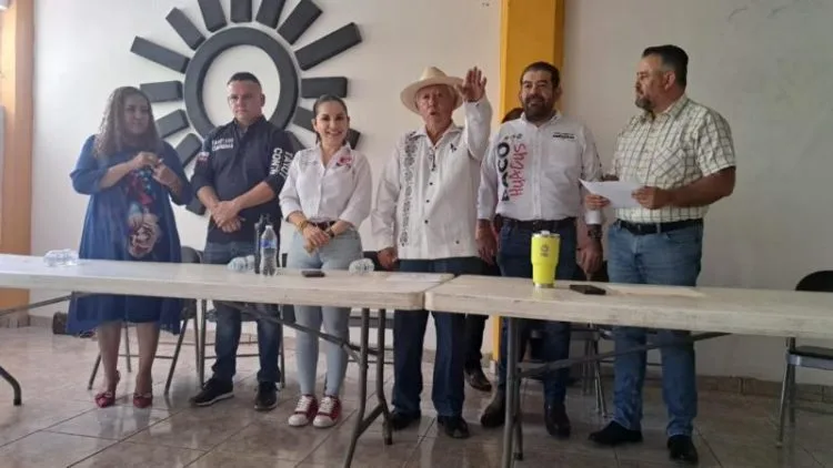 En Cateo En Pinzándaro: Confiscan Armas, Cargadores, Vehículos Robados