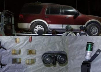 En Acuitzio, Fiscalía General realiza cateo y recupera 5 vehículos con reporte de robo y alteraciones en sus medios de identificación; hay una persona detenida