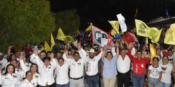 En Apatzingán, Se Incendia Abarrotera Morelia