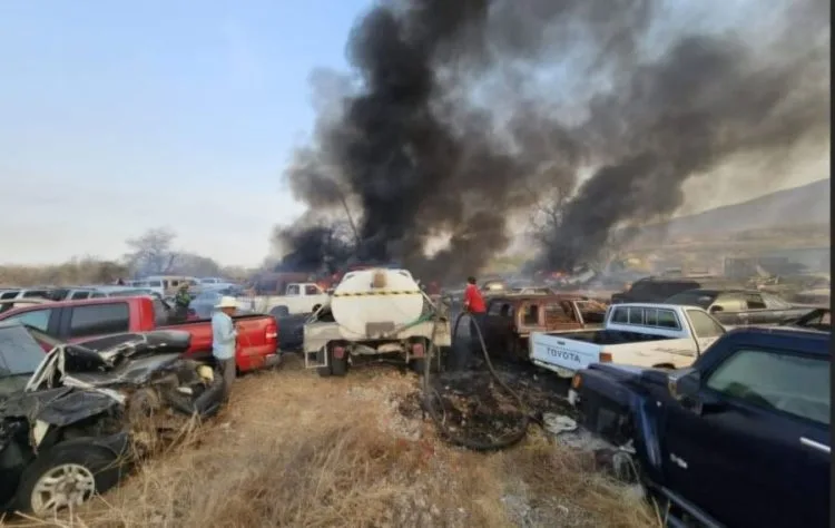 Arde En Llamas Corralón Federal De Autos En Apatzingán 22 Blanca Álvarez Lanza Eje 2 De Su Campaña: Desarrollo Integral De Los Jóvenes