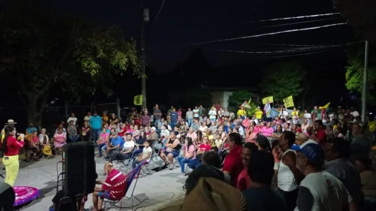 Vamos A Dignificar Áreas Verdes Y Parques Deportivos De Apatzingán: Blanca Álvarez 21 Vamos A Dignificar Áreas Verdes Y Parques Deportivos De Apatzingán: Blanca Álvarez