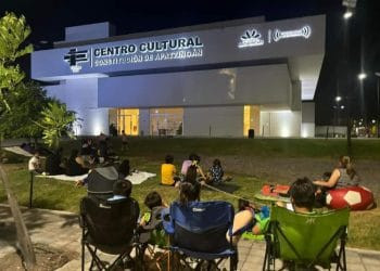 Vamos a fortalecer el cuerpo policiaco de Apatzingán, con equipamiento y capacitación constante: Fanny Arreola