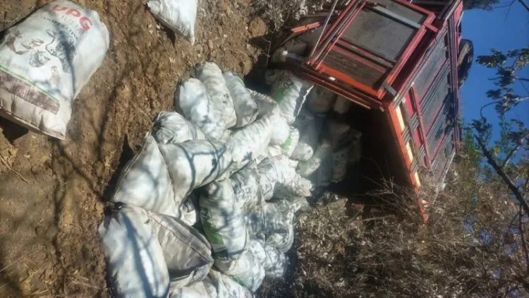 Vuelca Camioneta En Las Ordeñitas 20 Vuelca Camioneta En Las Ordeñitas