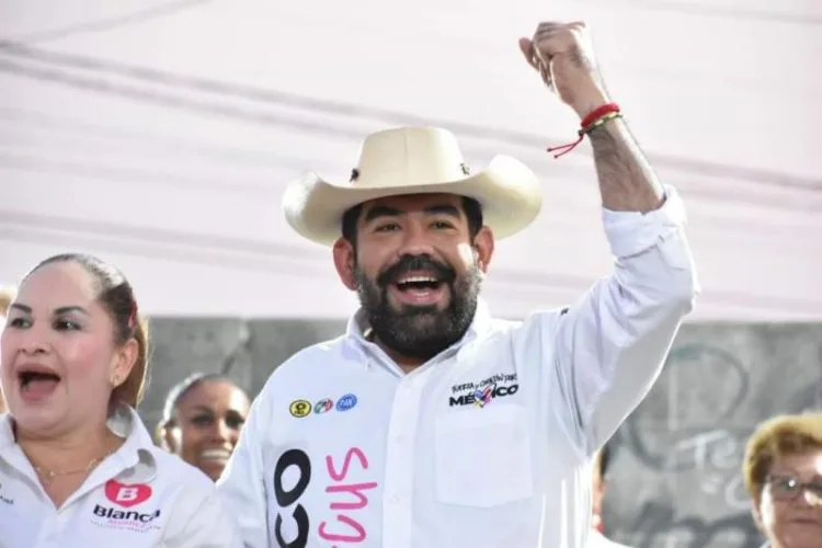 Exige Paco Huacus A Bedolla No Meter Las Manos En Elección 21 Aparatoso Choque En Morelia