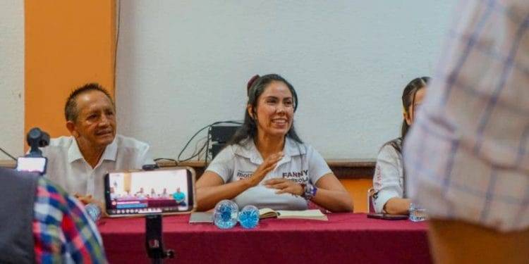 Apatzingán debe cerrar filas con los ciudadanos: Fanny Arreola