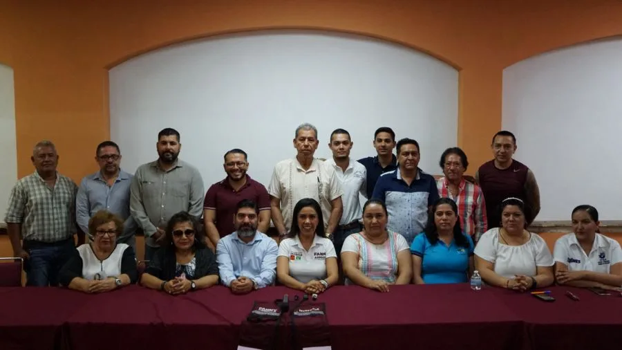 Sindicatos De Maestros En Apatzingán Cierran Filas Y Refrendan Apoyo A Fanny Arreola 19 Sindicatos De Maestros En Apatzingán Cierran Filas Y Refrendan Apoyo A Fanny Arreola