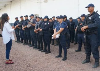 Vamos A Fortalecer El Cuerpo Policiaco De Apatzingán, Con Equipamiento Y Capacitación Constante: Fanny Arreola
