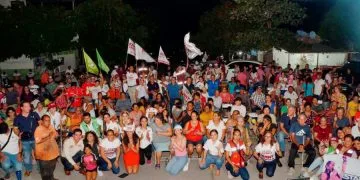 Fanny Visita Ferrocarril - El Día De Michoacán