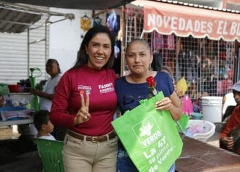 Felicita Fanny Arreola a las madres de Apatzingán; su compromiso es con ellas