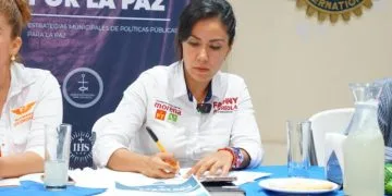 Firma Fanny Seguridad 1 - El Día De Michoacán