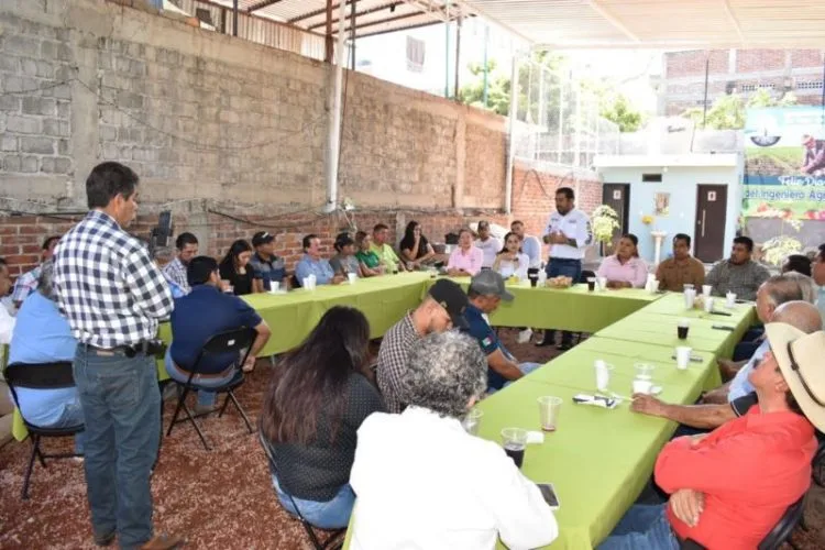 “Impulsaremos Los Programas En Beneficio Del Campo”: Paco Huacus 21 Por Mis Acciones Respondo Yo, Quienes Nos Antecedieron En El Cargo, Que Respondan Por Sus Actos: Fanny Arreola