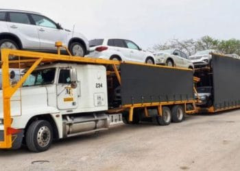 Roban Cinco Camionetas De «Madrina» En La Autopista Siglo Xxi