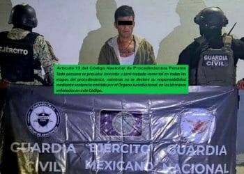 Detienen a uno en «Las Tinajas» de Apatzingán con una arma de asalto; antes habían localizado un campamento abandonado