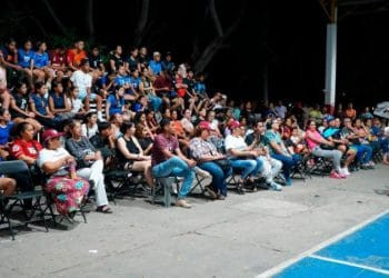 Roban Cinco Camionetas De «Madrina» En La Autopista Siglo Xxi