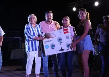 Festival Con Musica Y Regalos En Apatzingan - El Día De Michoacán