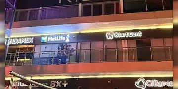 En Peribán, Detiene Con La Colaboración De Fge A Dos Personas Presuntas Responsables De Hechos Ocurridos En Bar De San Luis Potosí 24 En Peribán, Detiene Con La Colaboración De Fge A Dos Personas Presuntas Responsables De Hechos Ocurridos En Bar De San Luis Potosí