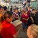 Distribuyen Despensas Para Comerciantes Y Trabajadores Afectados Por Incendio En El Mercado